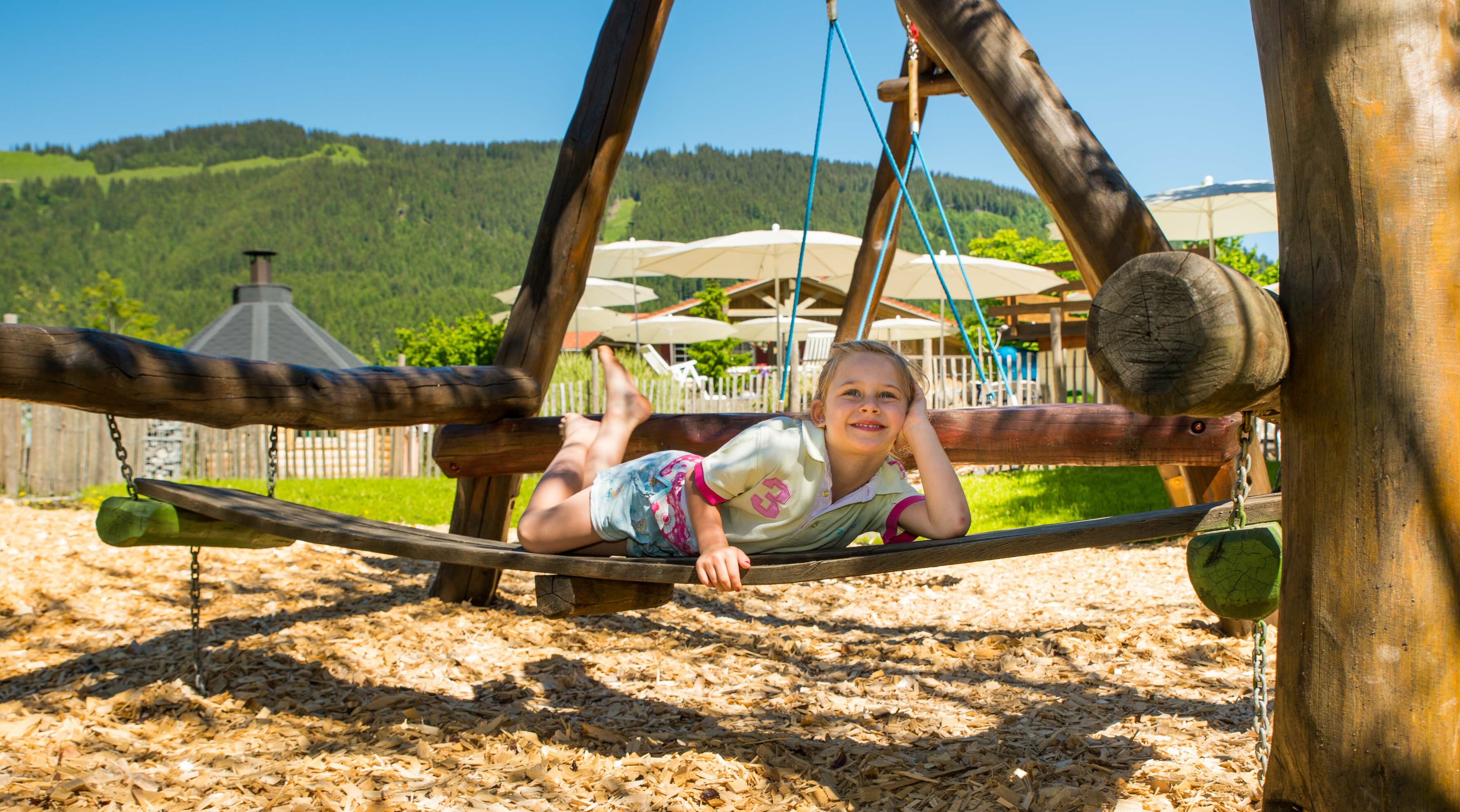 Mädchen am Spielplatz